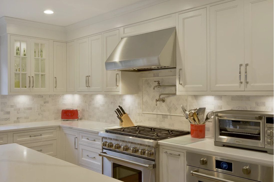 Modern Kitchen With Exhaust Chimney on Stove